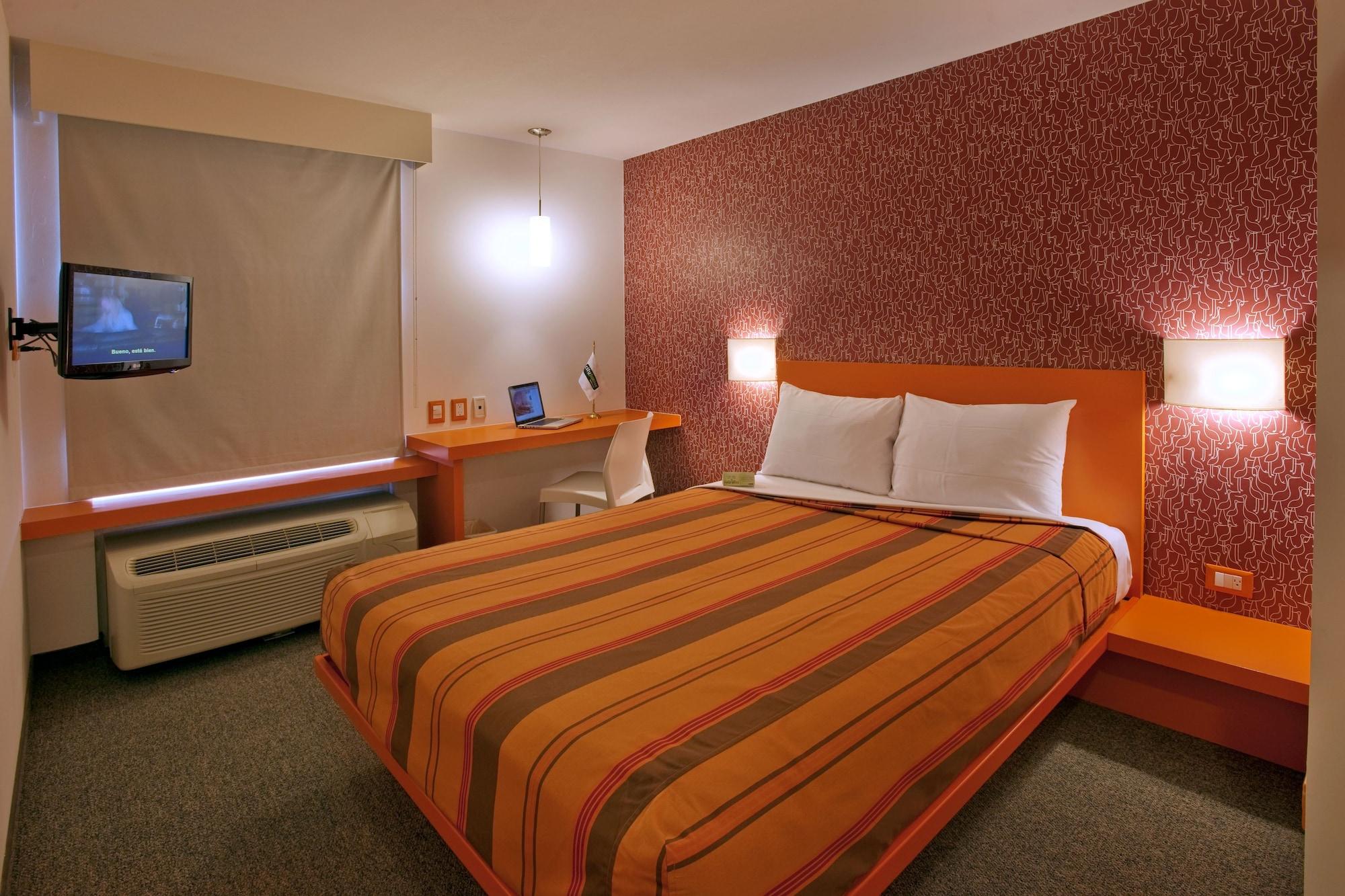 City Express Junior By Marriott Toluca Aeropuerto Exterior photo