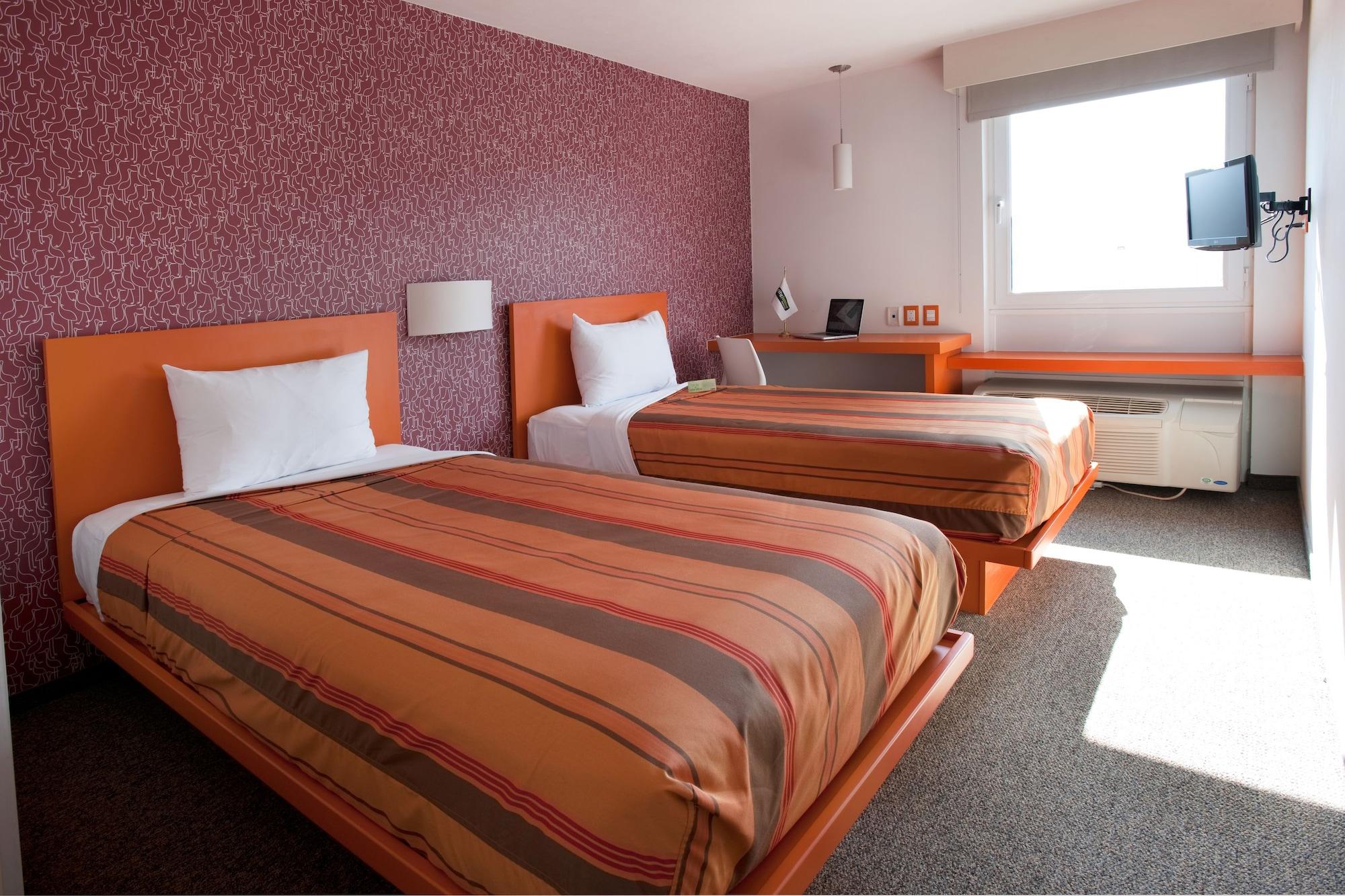 City Express Junior By Marriott Toluca Aeropuerto Exterior photo