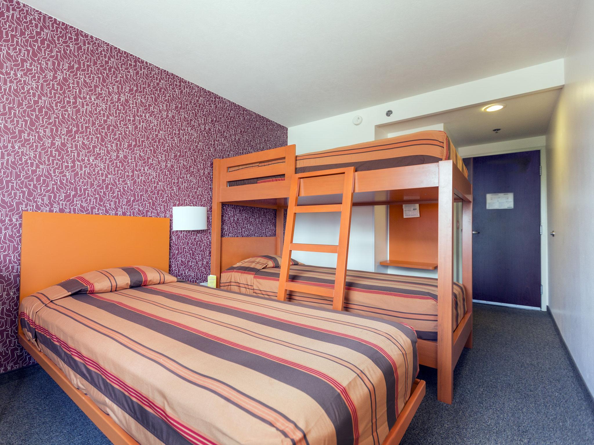 City Express Junior By Marriott Toluca Aeropuerto Exterior photo