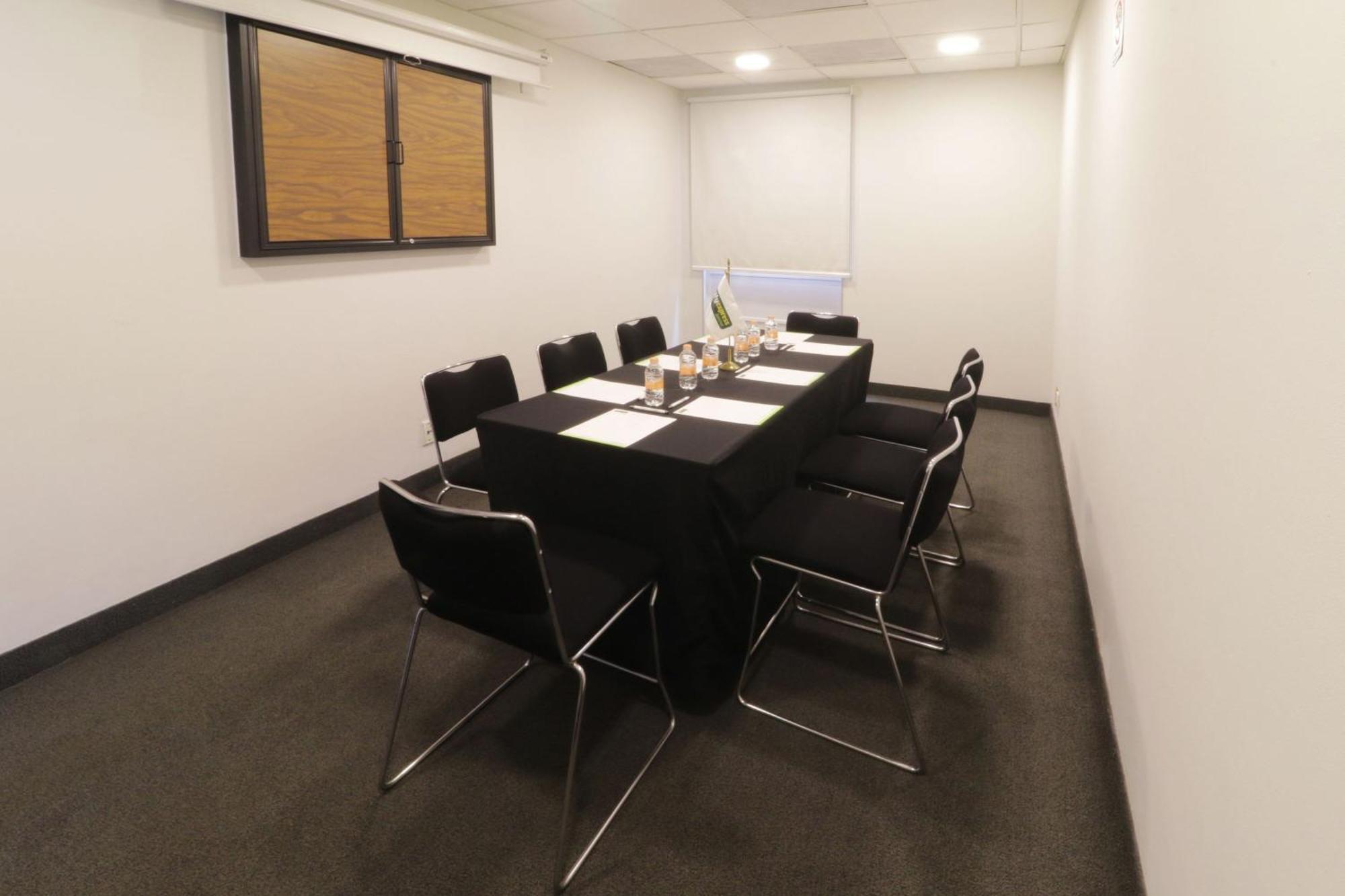 City Express Junior By Marriott Toluca Aeropuerto Exterior photo