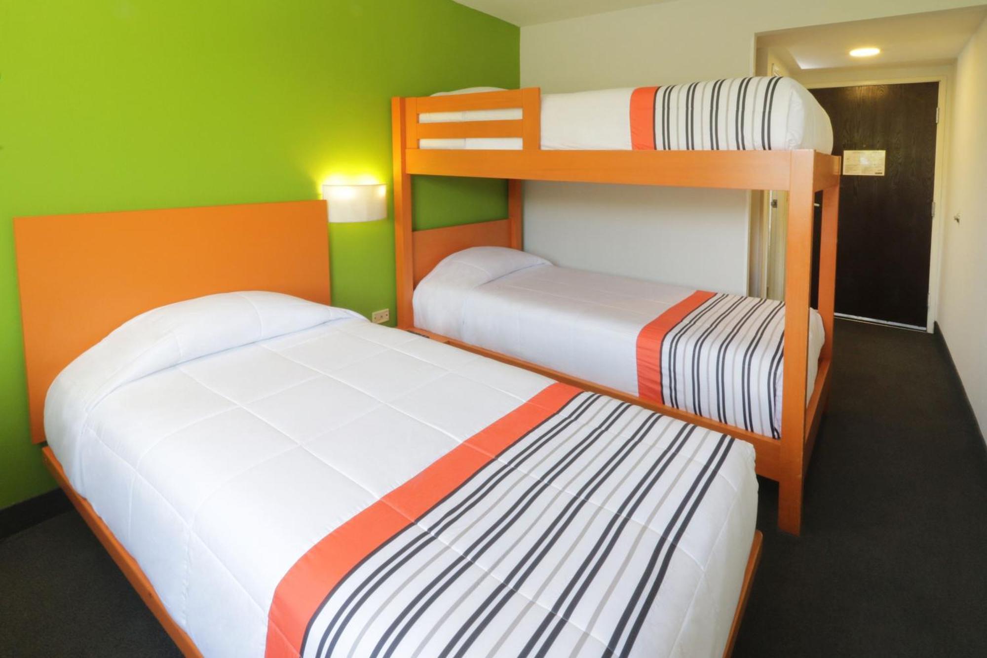 City Express Junior By Marriott Toluca Aeropuerto Exterior photo